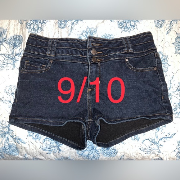 2 shorts bundle sale - Picture 1 of 2